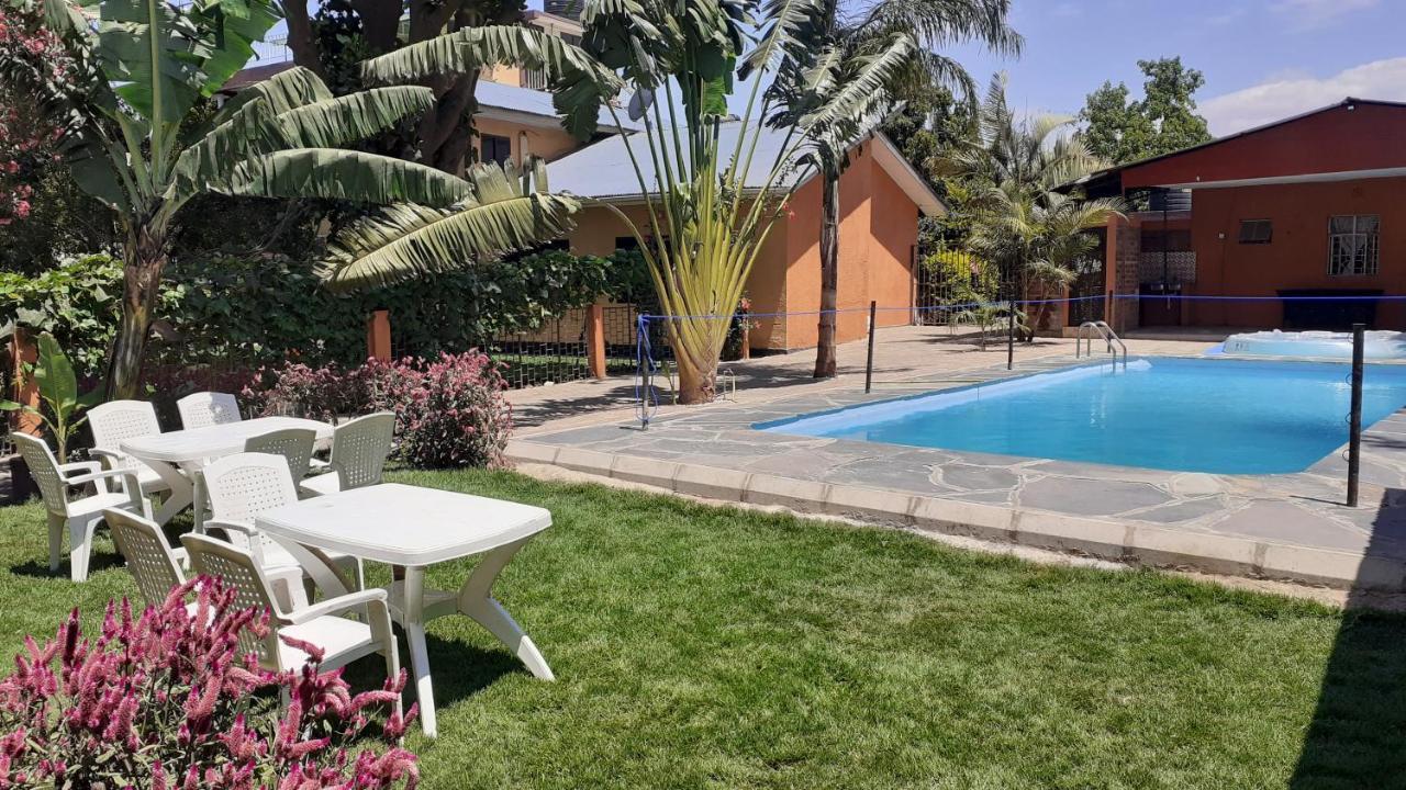 Runako Lodge Arusha Bagian luar foto