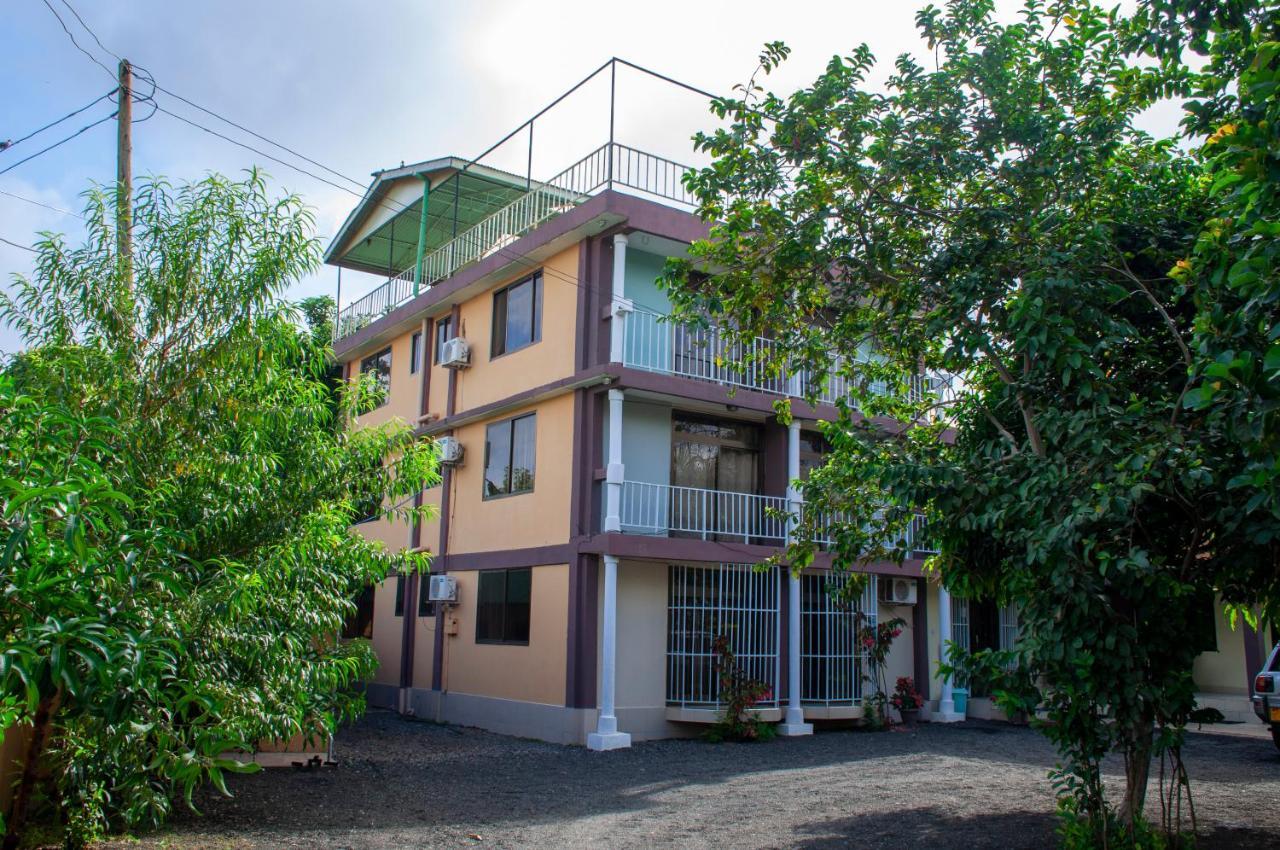 Runako Lodge Arusha Bagian luar foto
