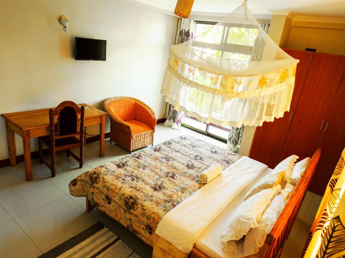Runako Lodge Arusha Bagian luar foto